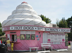 kris-and-kates-sweet-treets
